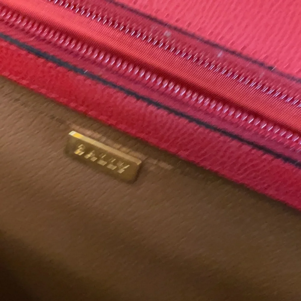 🟡 VINTAGE BALLY RED BRIEFCASE: NICE! - Picture 6 of 14